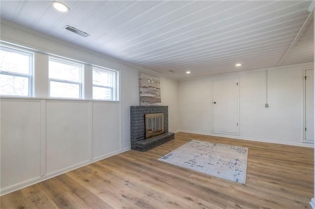 107 S Claremont Avenue, Independence, MO 64054