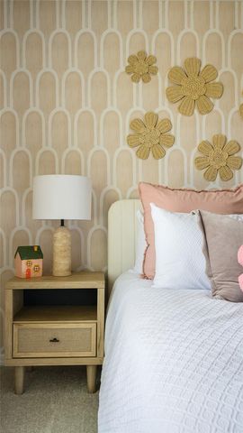 9194 SHADOW VALLEY LANE, Zephyrhills, FL 33541