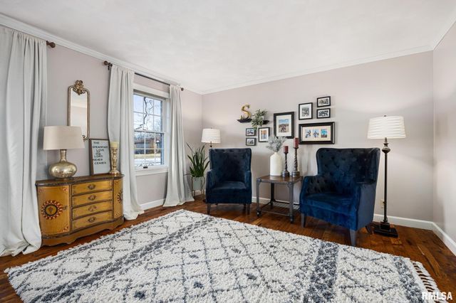 313 E WHITE OAK Court, East Peoria, IL 61611