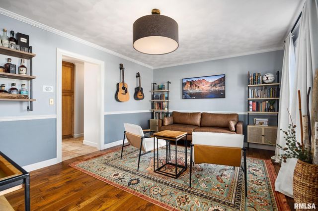 313 E WHITE OAK Court, East Peoria, IL 61611