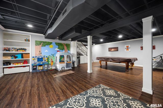 313 E WHITE OAK Court, East Peoria, IL 61611