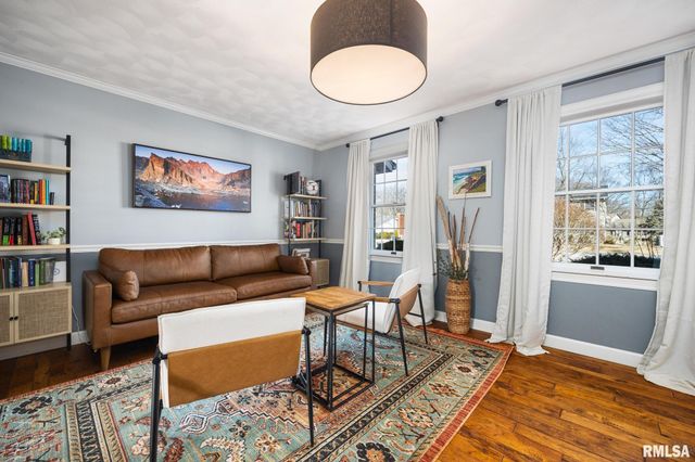 313 E WHITE OAK Court, East Peoria, IL 61611