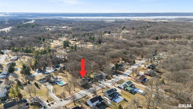 313 E WHITE OAK Court, East Peoria, IL 61611