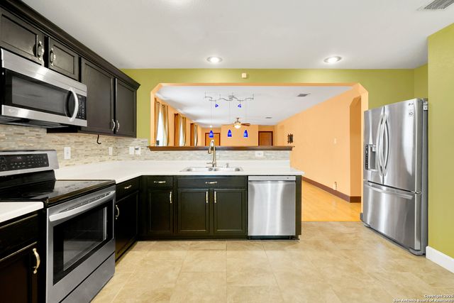 13219 Hopkins Glade, San Antonio, TX 78249