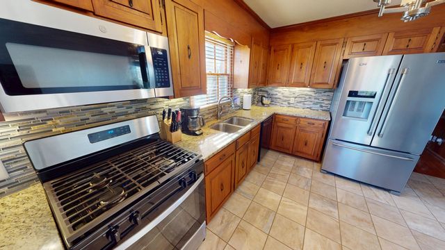 3960 Bow Street NE, Cleveland, TN 37312