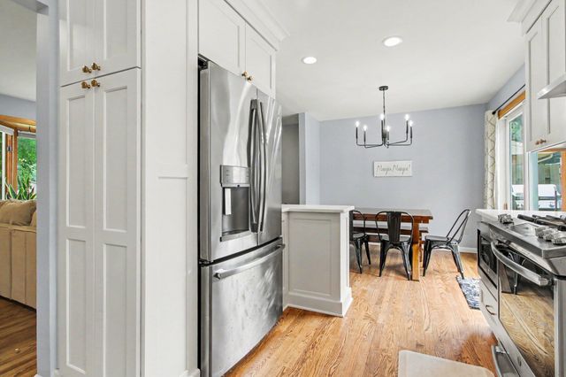 1221 Wines Drive, Ann Arbor, MI 48103