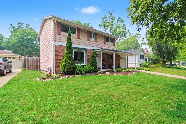 1221 Wines Drive, Ann Arbor, MI 48103