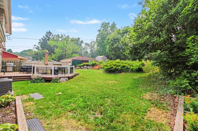 1221 Wines Drive, Ann Arbor, MI 48103