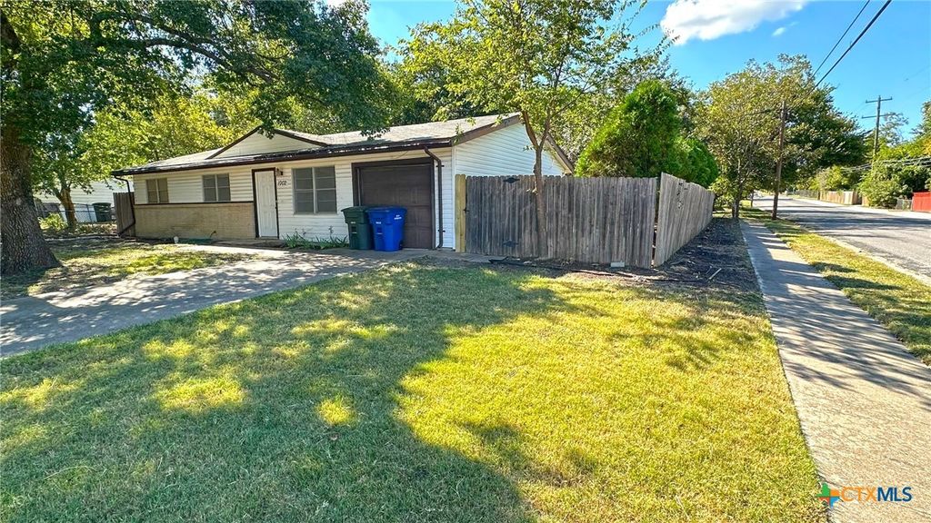 1002 S 19th Street, Copperas Cove, TX 76522
