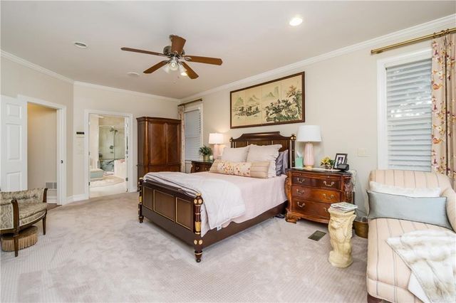 2819 Point Overlook, Gainesville, GA 30501