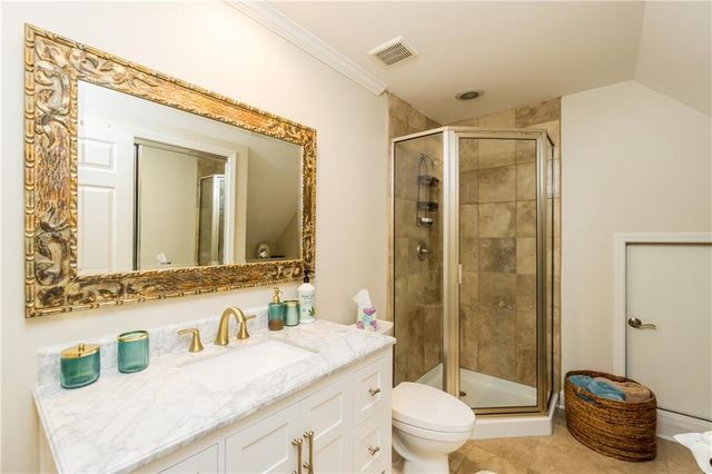 2819 Point Overlook, Gainesville, GA 30501