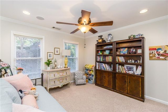 2819 Point Overlook, Gainesville, GA 30501