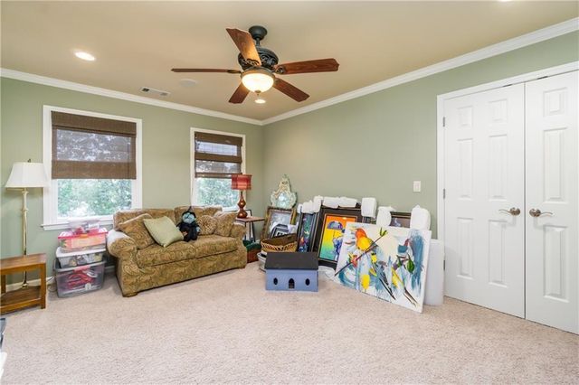2819 Point Overlook, Gainesville, GA 30501