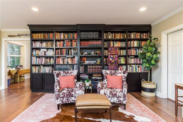 2819 Point Overlook, Gainesville, GA 30501