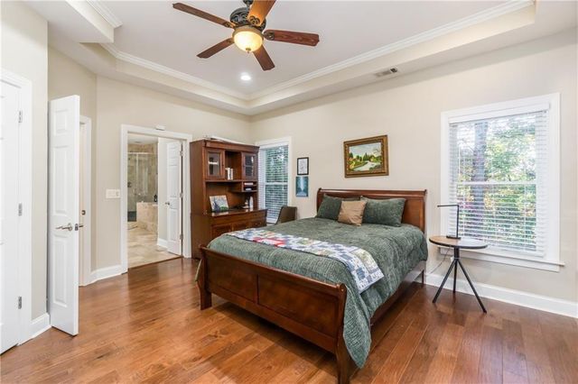 2819 Point Overlook, Gainesville, GA 30501