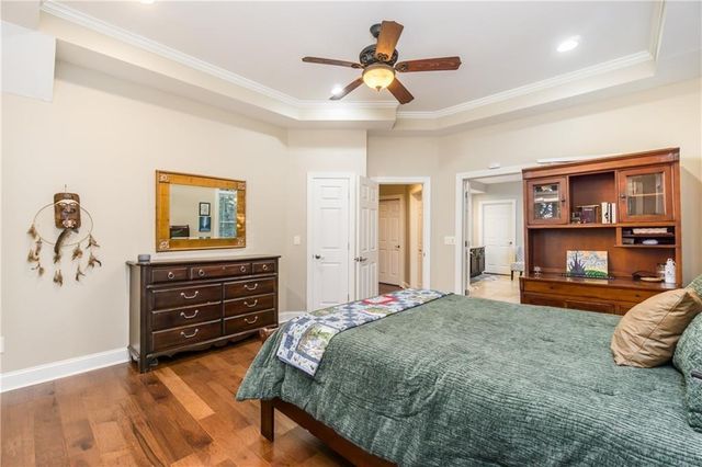 2819 Point Overlook, Gainesville, GA 30501