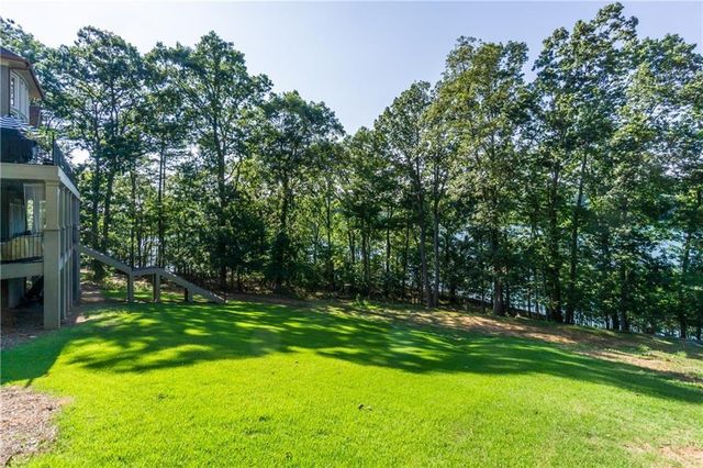 2819 Point Overlook, Gainesville, GA 30501