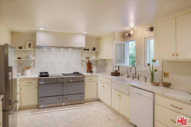 3627 Cody Road, Sherman Oaks, CA 91403