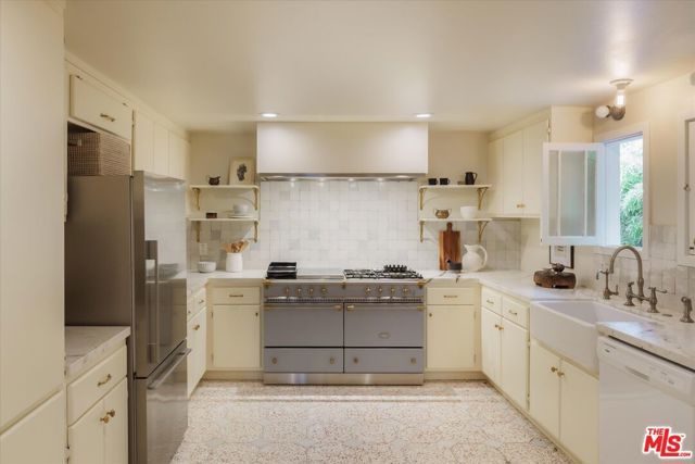 3627 Cody Road, Sherman Oaks, CA 91403