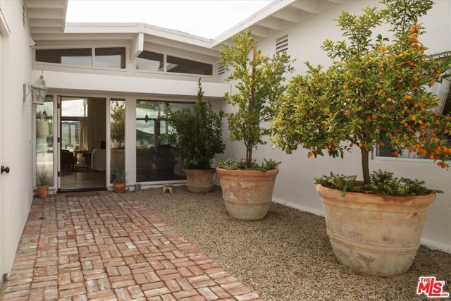 3627 Cody Road, Sherman Oaks, CA 91403
