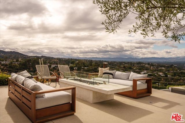 3627 Cody Road, Sherman Oaks, CA 91403