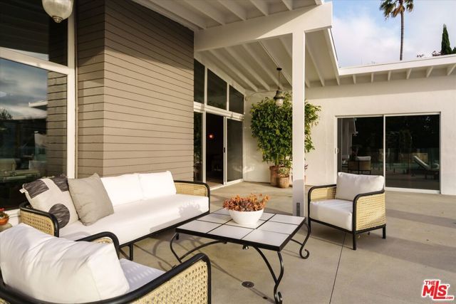 3627 Cody Road, Sherman Oaks, CA 91403