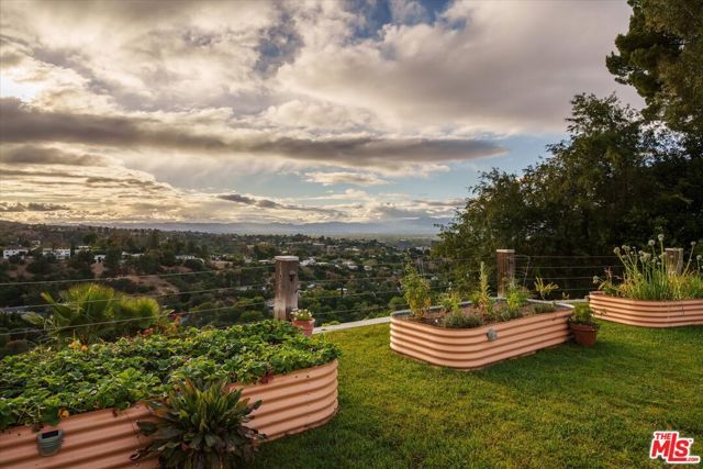 3627 Cody Road, Sherman Oaks, CA 91403