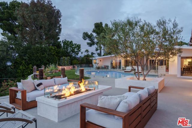 3627 Cody Road, Sherman Oaks, CA 91403