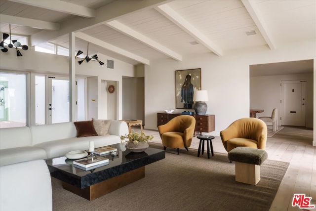 3627 Cody Road, Sherman Oaks, CA 91403