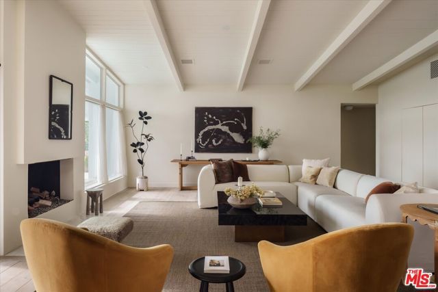 3627 Cody Road, Sherman Oaks, CA 91403