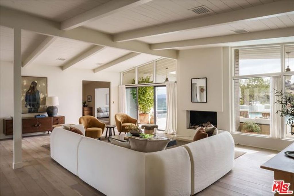 3627 Cody Road, Sherman Oaks, CA 91403