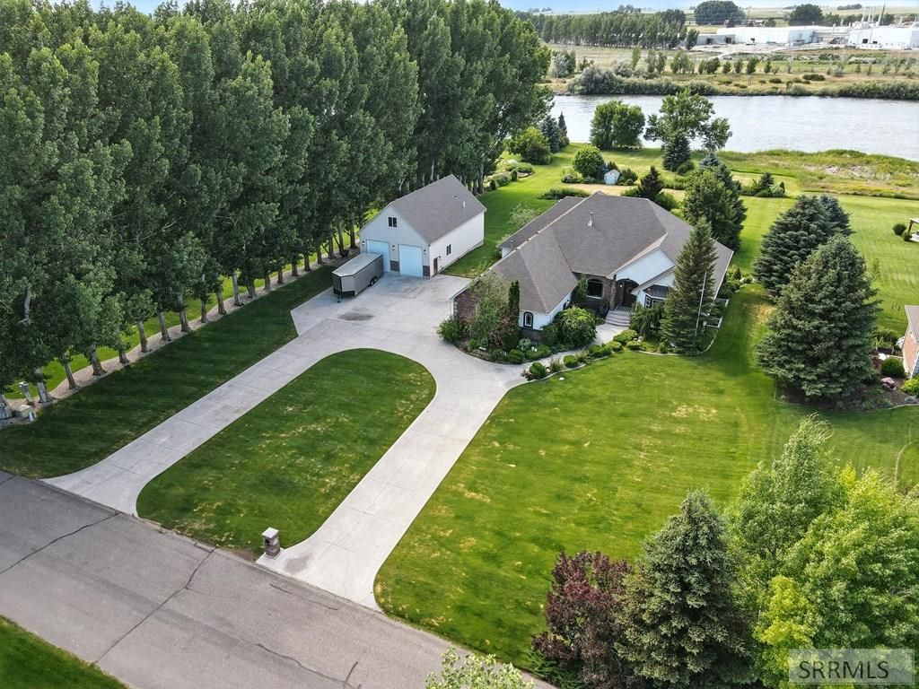 974 W Riverview Drive, Idaho Falls, ID 83401