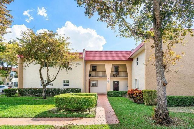 353 Lake Frances Drive, West Palm Beach, FL 33411