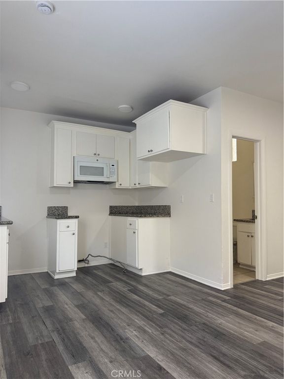 2284 Long Beach, Long Beach, CA 90806