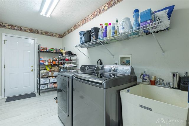 5685 Cottonwood Court, Dayton, OH 45424