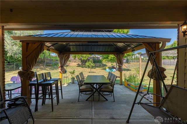 5685 Cottonwood Court, Dayton, OH 45424