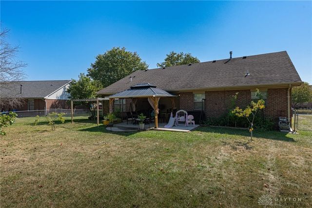 5685 Cottonwood Court, Dayton, OH 45424
