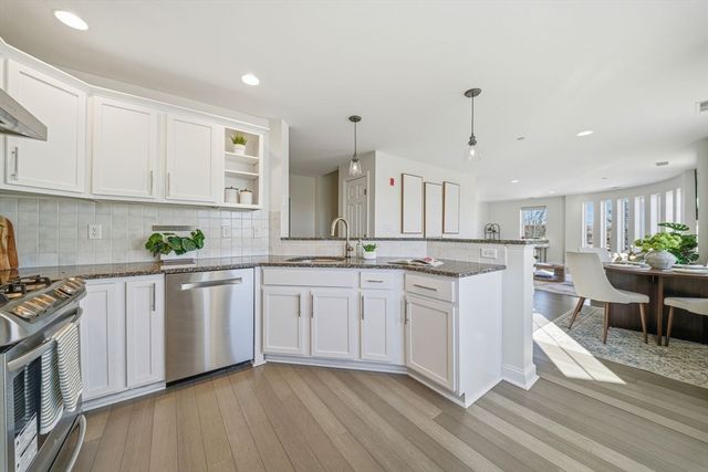 120 Wyllis Ave 401, Everett, MA 02149