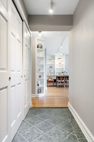 2909 N Sheridan Road 1104, Chicago, IL 60657