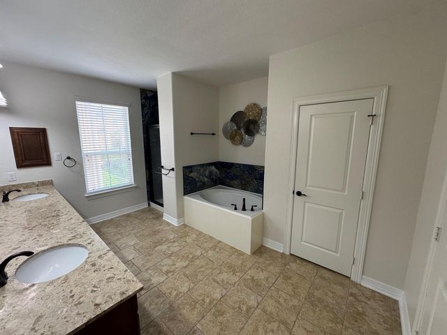 22 W Oaks Drive, Pasadena, TX 77058