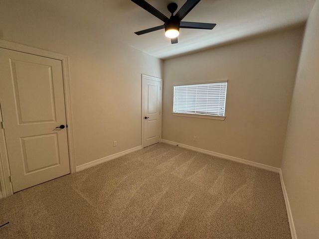 22 W Oaks Drive, Pasadena, TX 77058