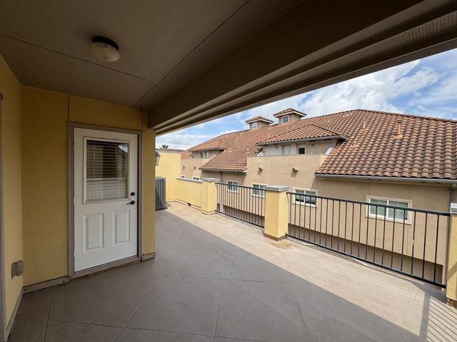 22 W Oaks Drive, Pasadena, TX 77058