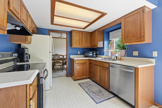 5310 Whitewater Pass, Fort Wayne, IN 46825