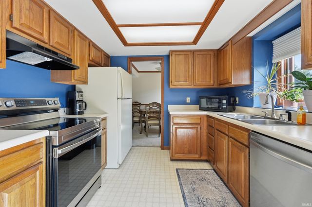 5310 Whitewater Pass, Fort Wayne, IN 46825