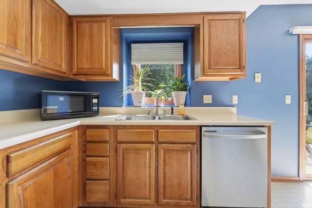5310 Whitewater Pass, Fort Wayne, IN 46825