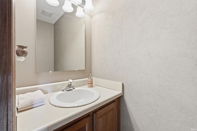 5310 Whitewater Pass, Fort Wayne, IN 46825