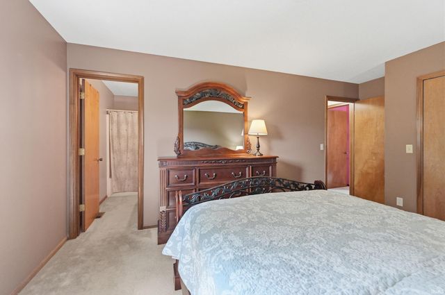 5310 Whitewater Pass, Fort Wayne, IN 46825