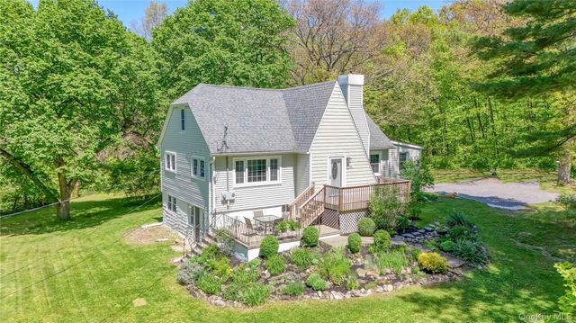 94 Smithtown Road, Fishkill, NY 12524