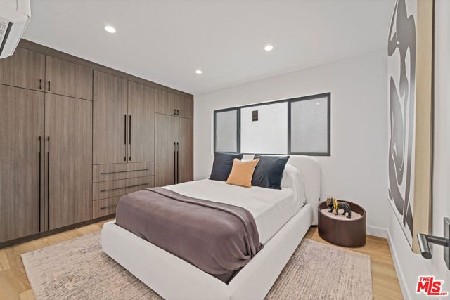 3305 Ocean Front Walk 2, Marina Del Rey, CA 90292