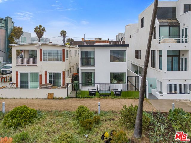 3305 Ocean Front Walk 2, Marina Del Rey, CA 90292